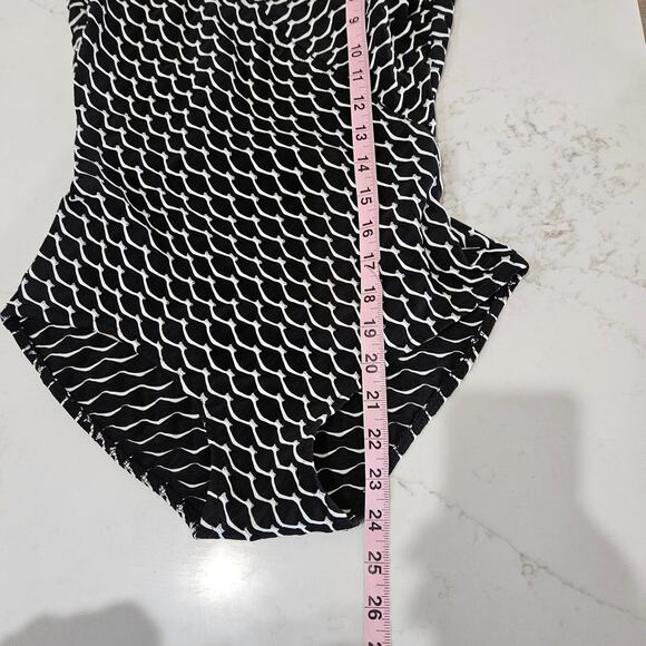 Women's One Piece Swimsuit by Gottex Size Large - Picture 8 of 9